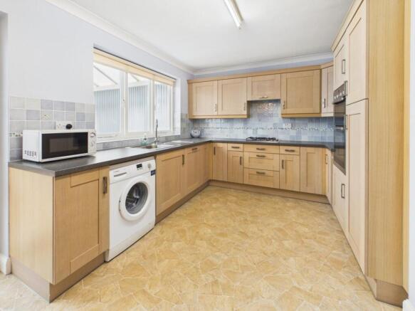 1, Manor Close, Sibsey, Boston photo 4