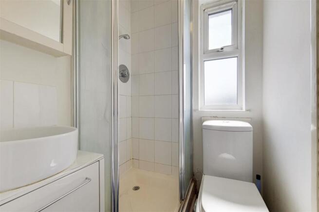 Shower Room: