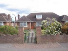 8, Ringway Road, Park Street, St. Albans AL2 2RB