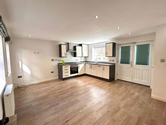 2 bed Terraced for sale Image 7