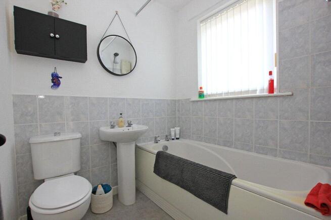 1 bed Semi-Detached Bungalow for sale Image 9