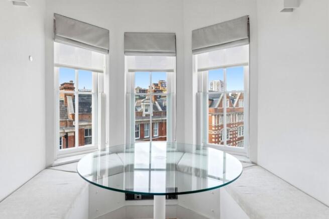Fourth_Floor_Flat...