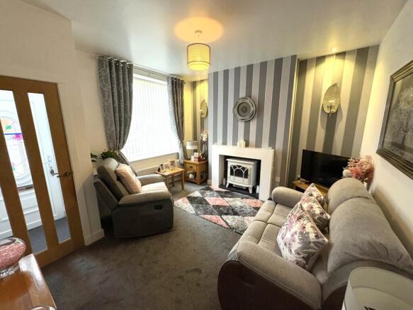 2 bed Terraced for sale Image 2