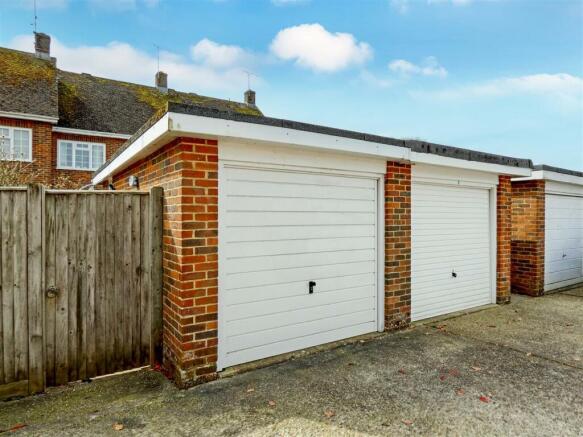 Garage.jpg