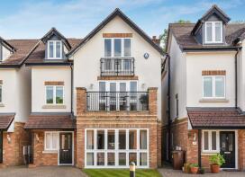 22, Oakland Close, Solihull B91 2QB