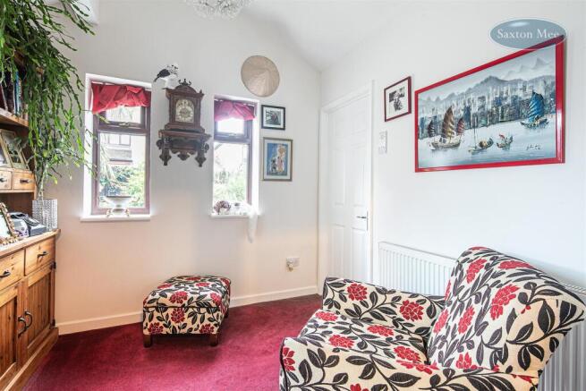 3 bed Semi-Detached for sale Image 8