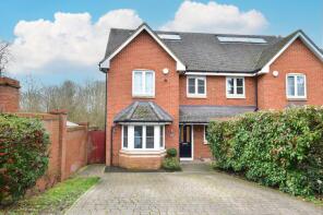 29, Jubilee Walk, Kings Langley WD4 8FH