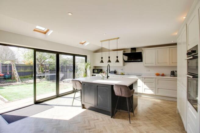 Kitchen / Dining Room