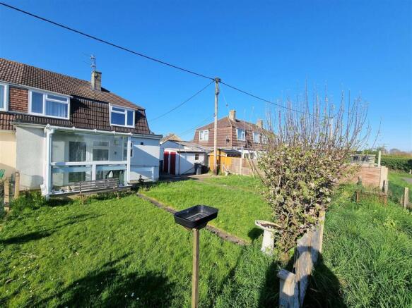 3 Holbrook Vale - Rear2.jpg