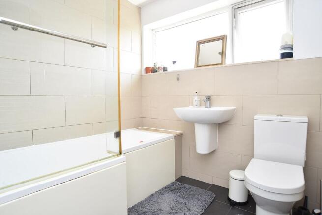 3 bed Semi-Detached for sale Image 7
