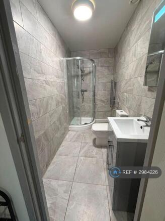 1 bed Flat to rent Image 8