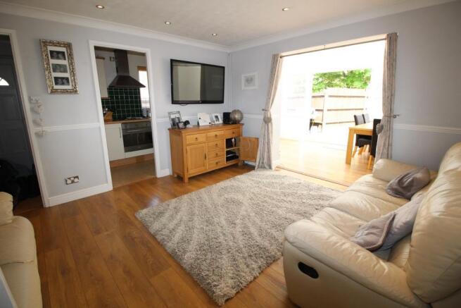 44 Latimer Dr03.JPG