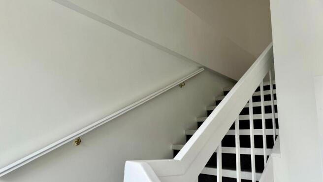 1 bed Flat to rent Image 5
