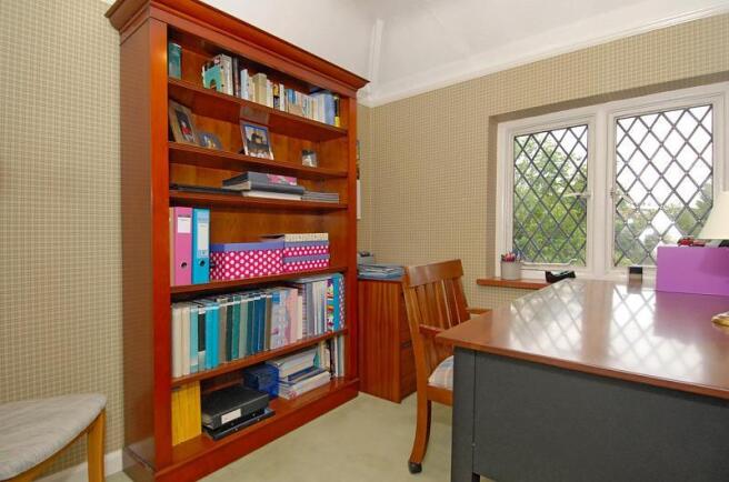 Photo 6
