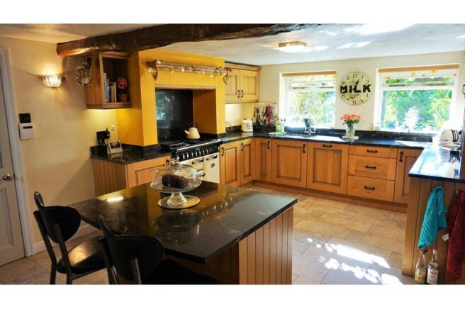 Kitchen / Breakfast