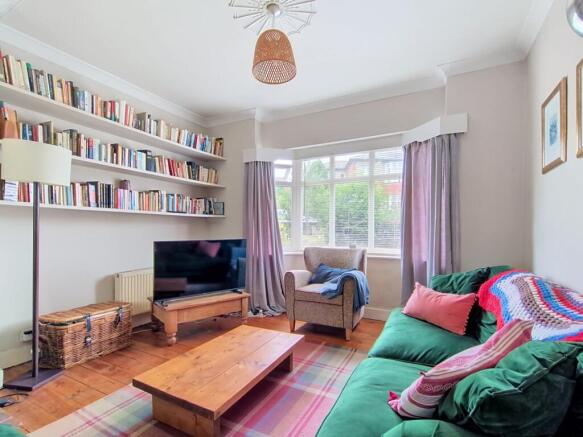 4 bed Semi-Detached for sale Image 6