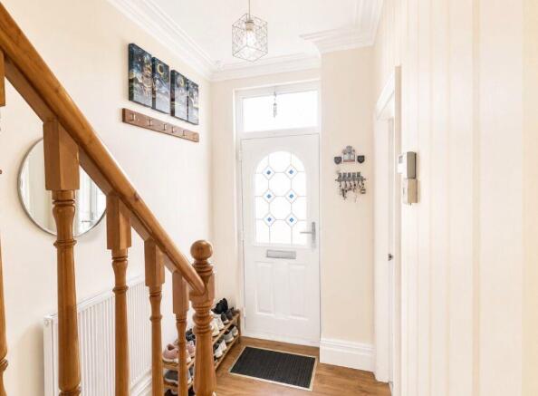 3 bed Terraced for sale Image 5