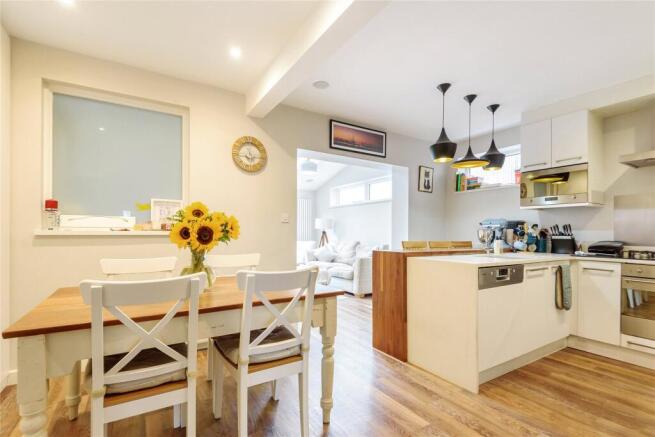 Kitchen/Dining