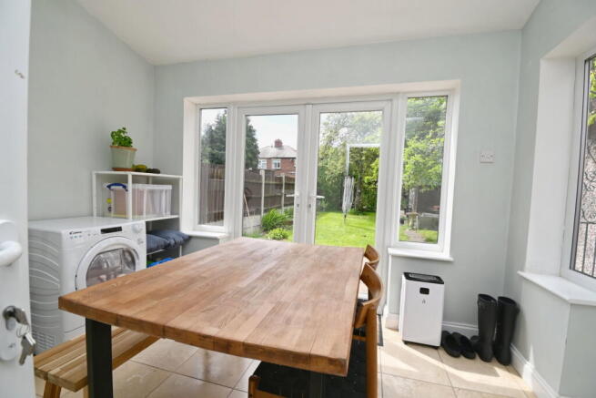 3 bed Semi-Detached for sale Image 7
