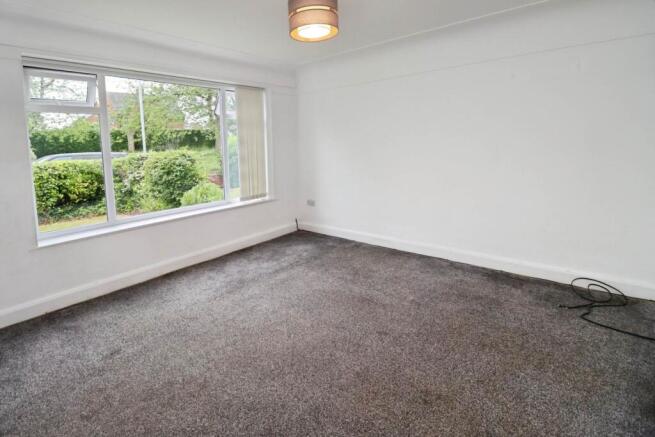 Stanfield Drive, Bebington photo 4