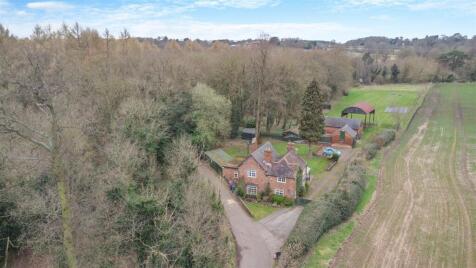 Off Christchurch Lane, Lichfield