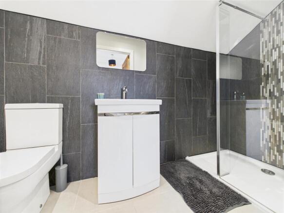 3 bed Detached for sale Image 6