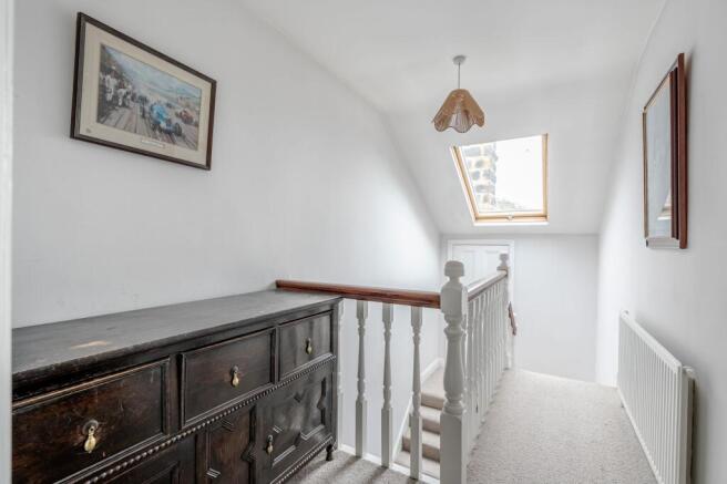 4 bed Terraced for sale Image 11
