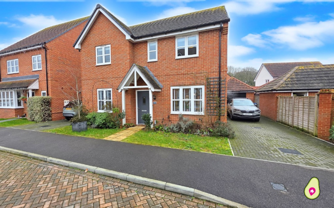 4-bed detached on Waterside Lane, Sandhurst, Berkshire, GU47, £700,000