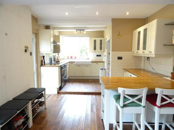 Extended Country Style Dining Kitchen