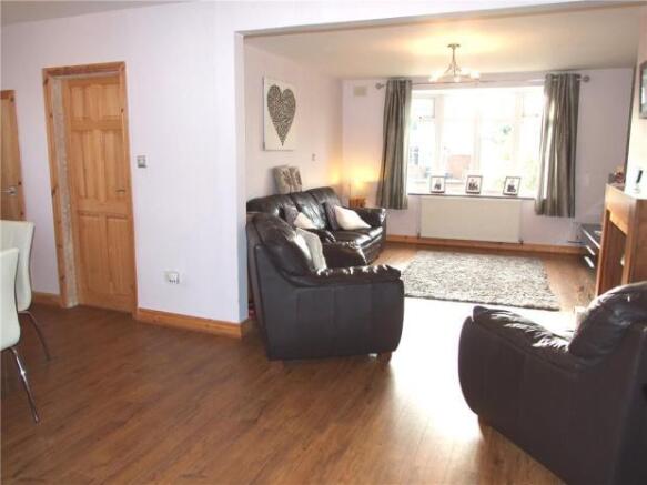 Lounge/ Dining Room