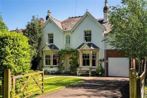 30, Dobbins Lane, Wendover HP22 6DH