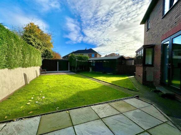 3 bed Detached for sale Image 6
