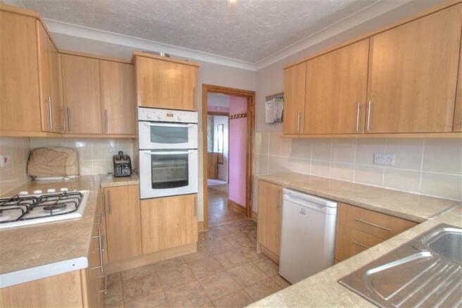 Kitchen: