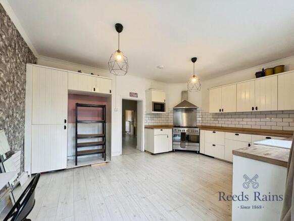 pbox-IMG.jpg