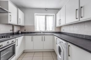 1, 15 Kingfisher Court, Queensmere Road, London SW19 5PE