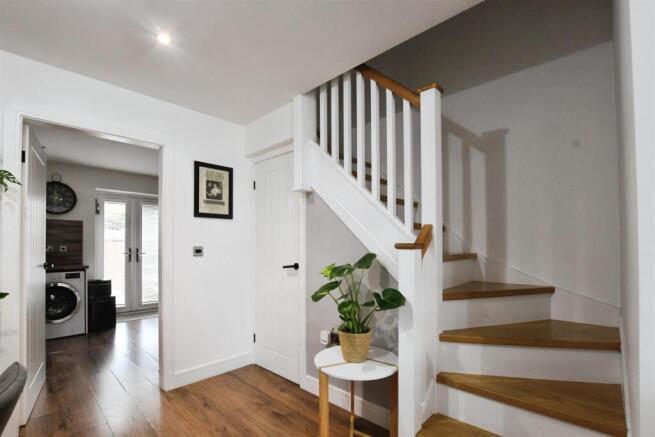 3 bed Terraced for sale Image 12