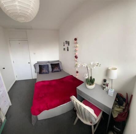 Large Rooms - Crondall Street