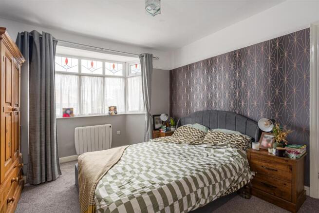 3 bed Semi-Detached for sale Image 10