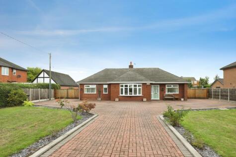 Newcastle Road, CREWE, Cheshire, CW2