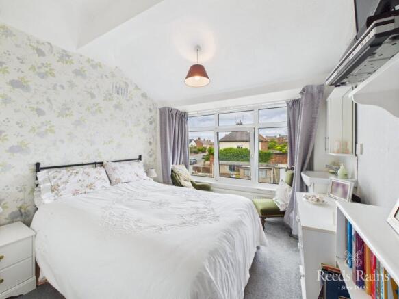 4 bed Semi-Detached for sale Image 8