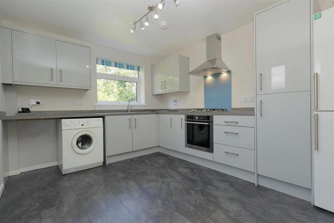 3 bed End of Terrace for sale Image 4
