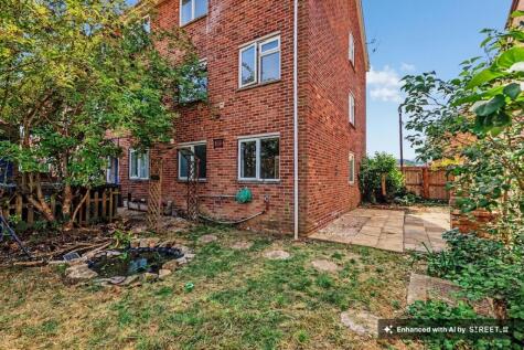 St. Swithins Drive, Lower Quinton, CV37