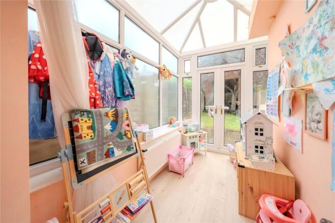 3 bed Semi-Detached for sale Image 6