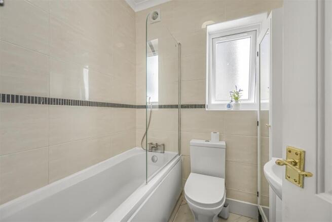 123 Huxley road-3.jpg