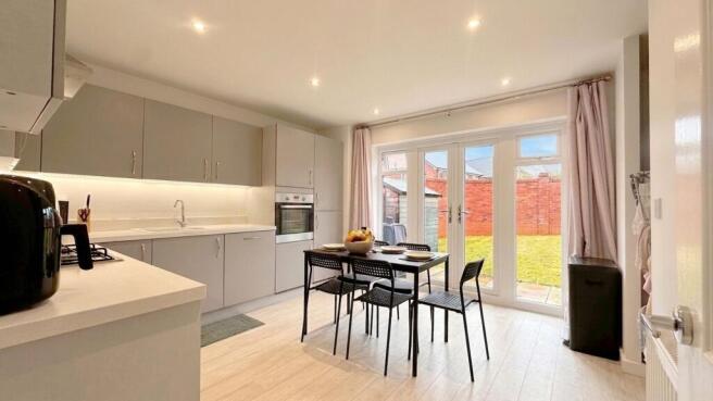 Kitchen Diner