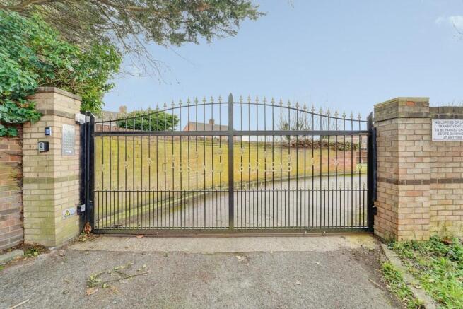 propertygateshot1