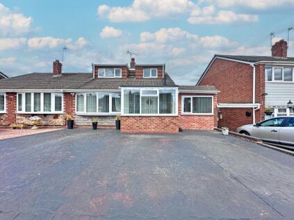 Waterfield Close, FOXYARDS, TIPTON, DY4 8BB