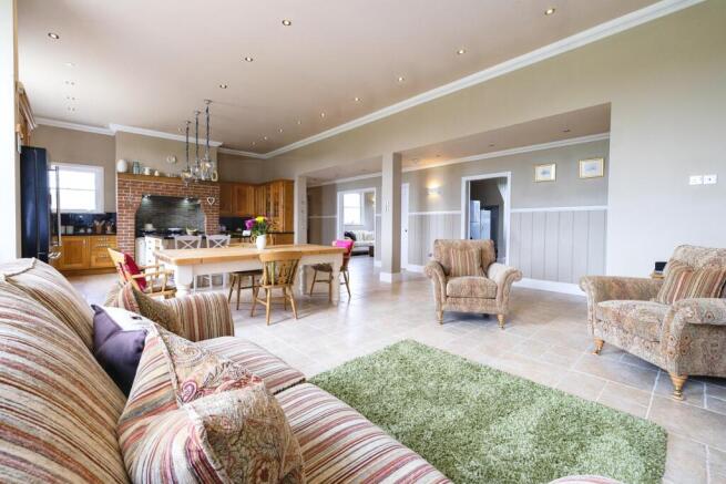 Kitchen/Family Room