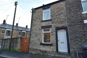 18, Hadfield Place, Glossop SK13 8JE