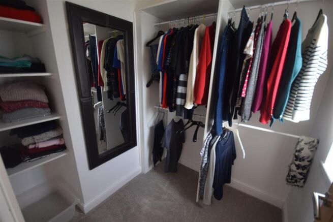 10 Wynnstay Lane Dress Rm.JPG